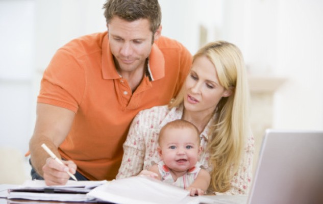 Nine tips to manage your money as you start a family
