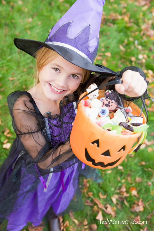 Halloween bag | 9 Eco-friendly tips for a green Halloween| The Momiverse